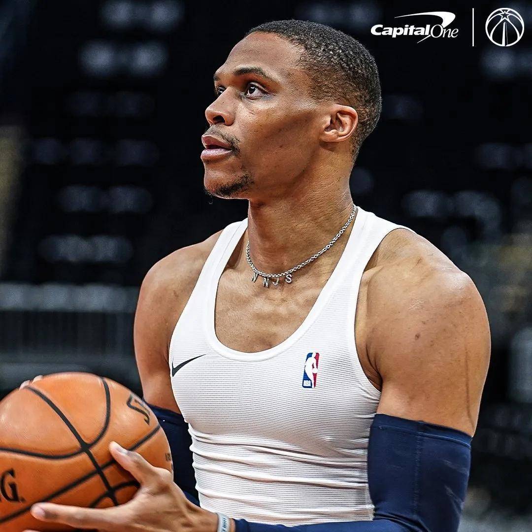 YIHAO-风云突变奥兰多魔术今晚队长鼓劲，欧篮联版图或变，气氛紧张，身体对抗强度拉满的简单介绍